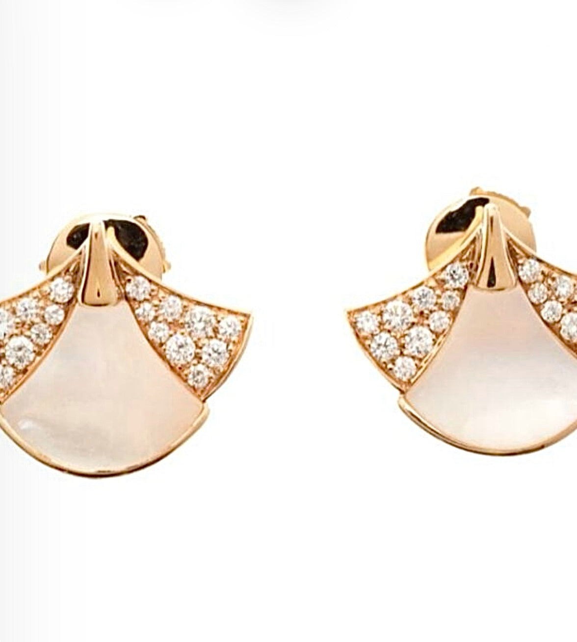 Bvlgari Diva’s Dream Earrings – Yellow Gold, Mother-of-Pearl & Diamond Pavé
