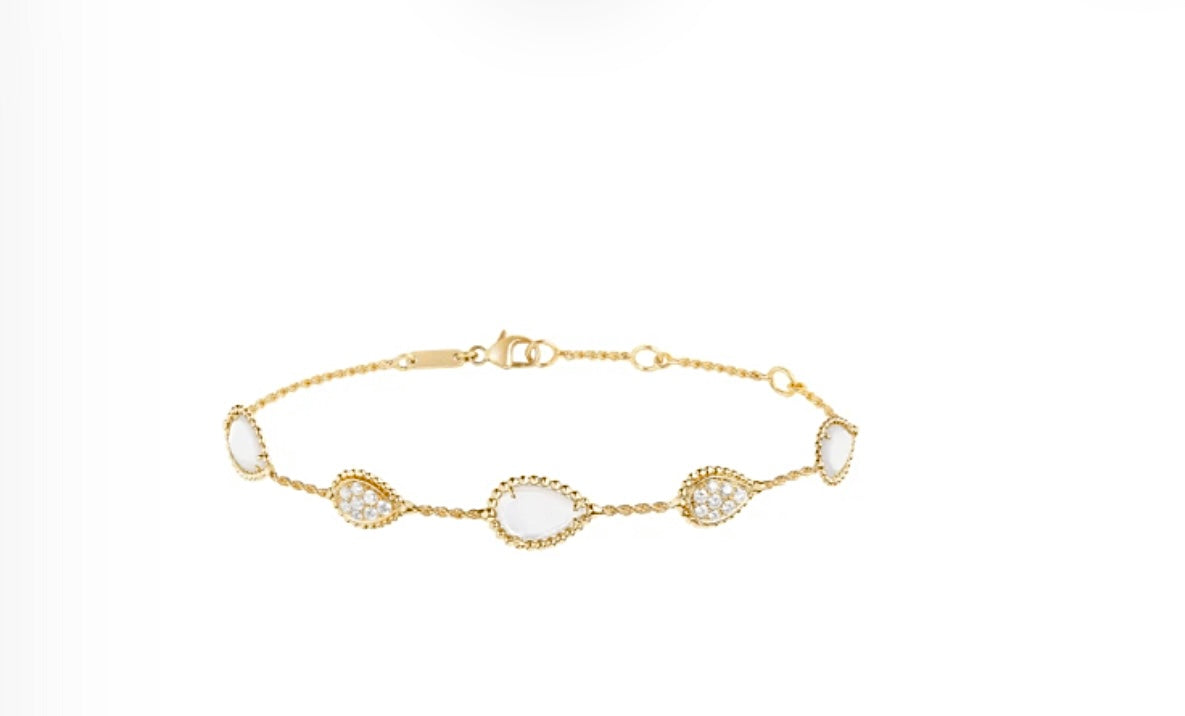 Boucheron Serpent Bohème Bracelet Five Motifs Mother of Pearl | بوشرون إسوارة سيربان بوهيم خمسة موتيفات صدف